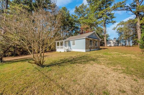 A home in Ellenwood