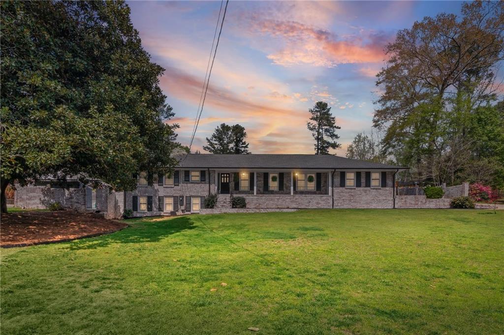 Photo of 2808 Beverly Hills Drive, Marietta, GA 30068 (MLS # 7788992)