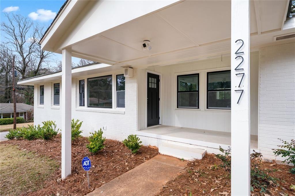 2277 Edgemore Drive SE