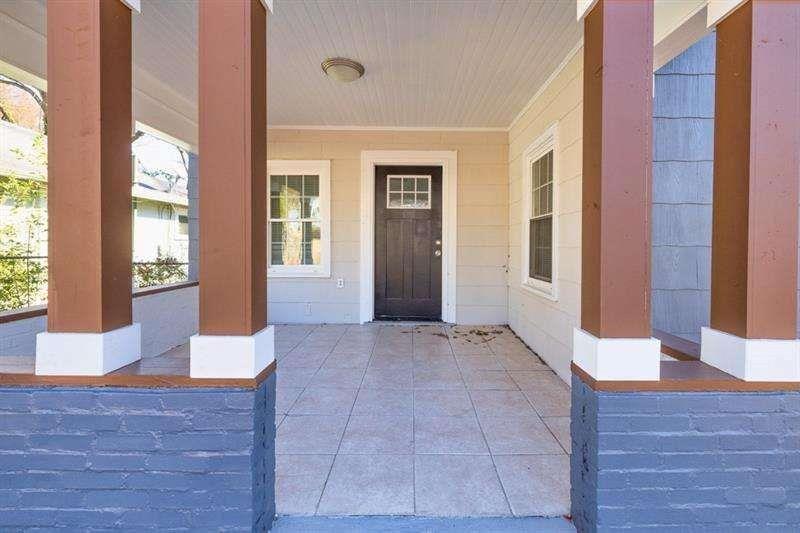 2506 Maple Street