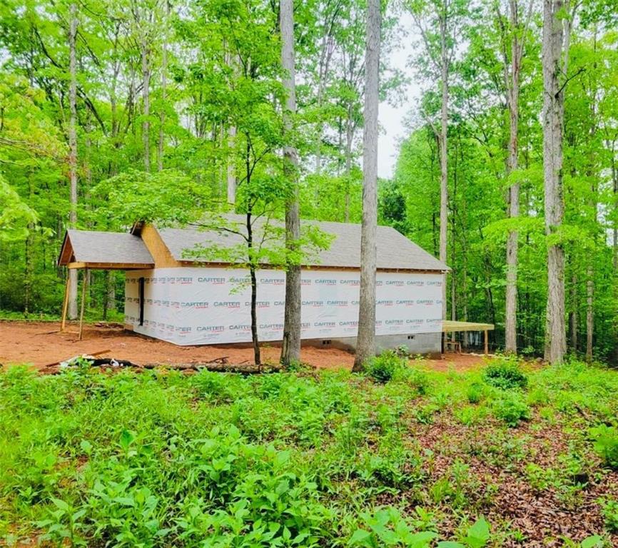 1020 RIVERBEND