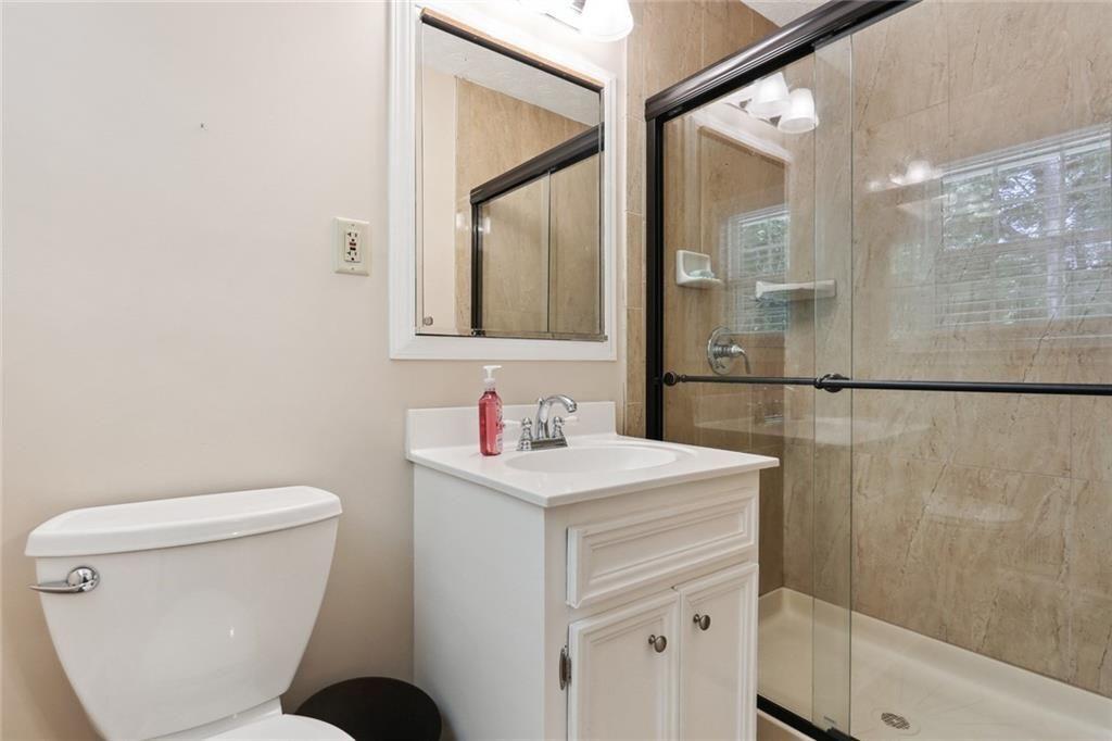 KINGSRIDGE ESTATE - Residential Lease