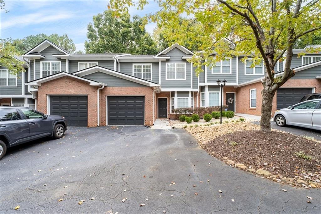 Pinetree - Residential