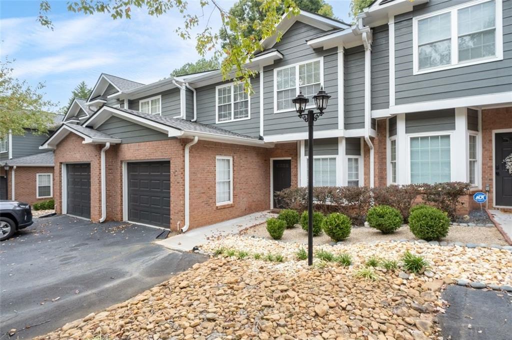 Pinetree - Residential