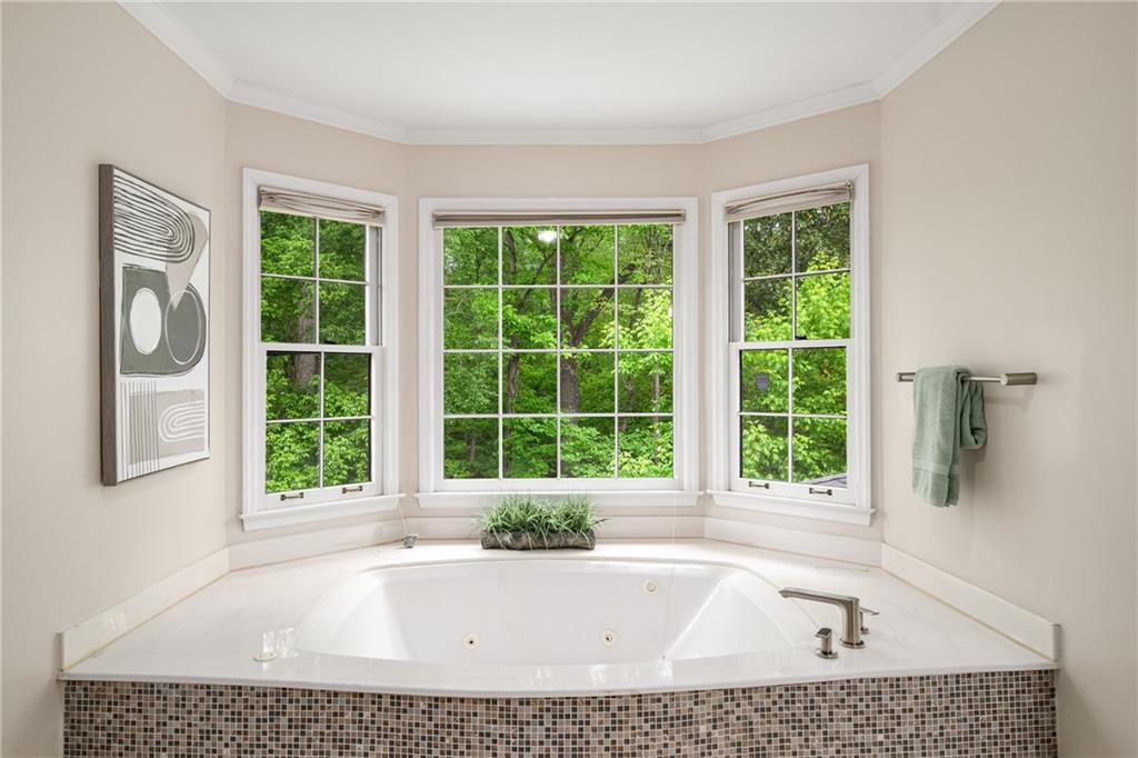 6040 Neely Farm Drive, Peachtree Corners, Georgia image 35