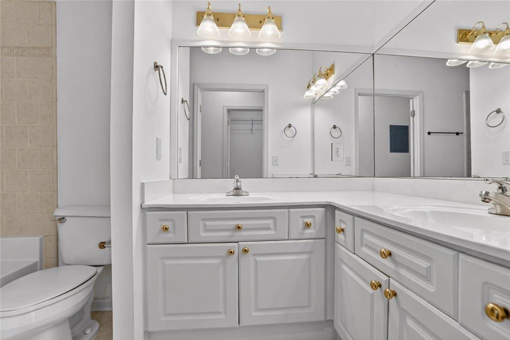 3334 Peachtree Road NE 1405