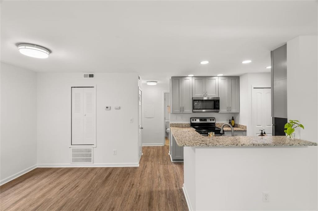 Rivermont Village - Residential