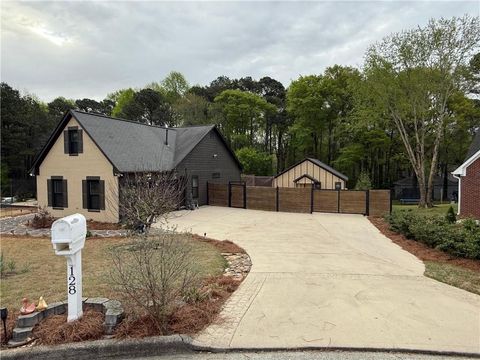 Homes For Sale - 128 Graybrook Court<br/> Gwinnett County, Grayson, GA 30017