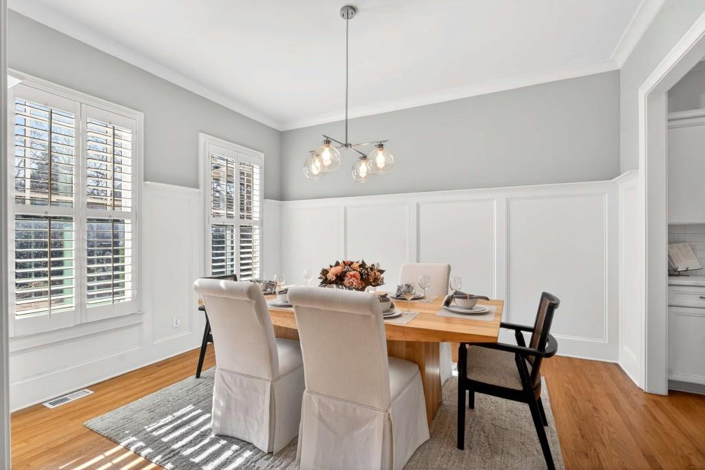 954 Glenwood Avenue SE