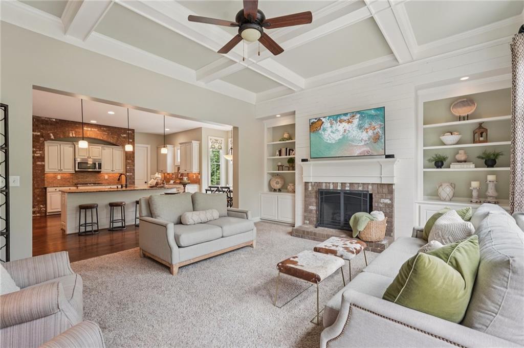 4815 Holmes Farm Court