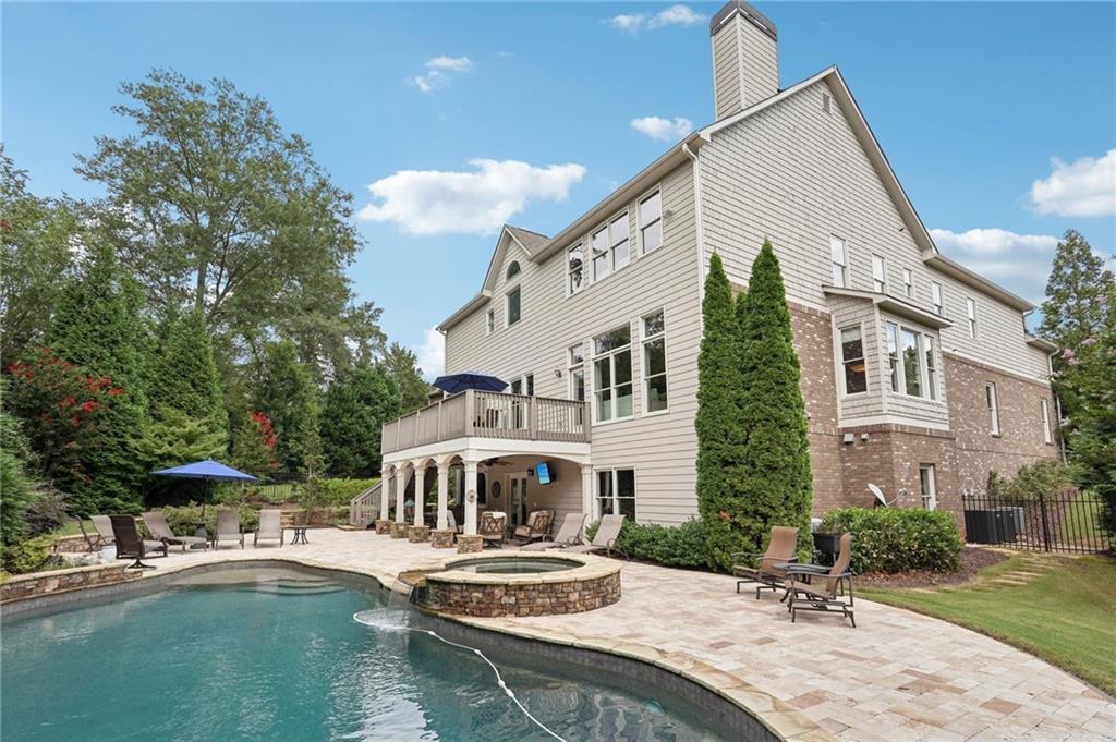 4815 Holmes Farm Court
