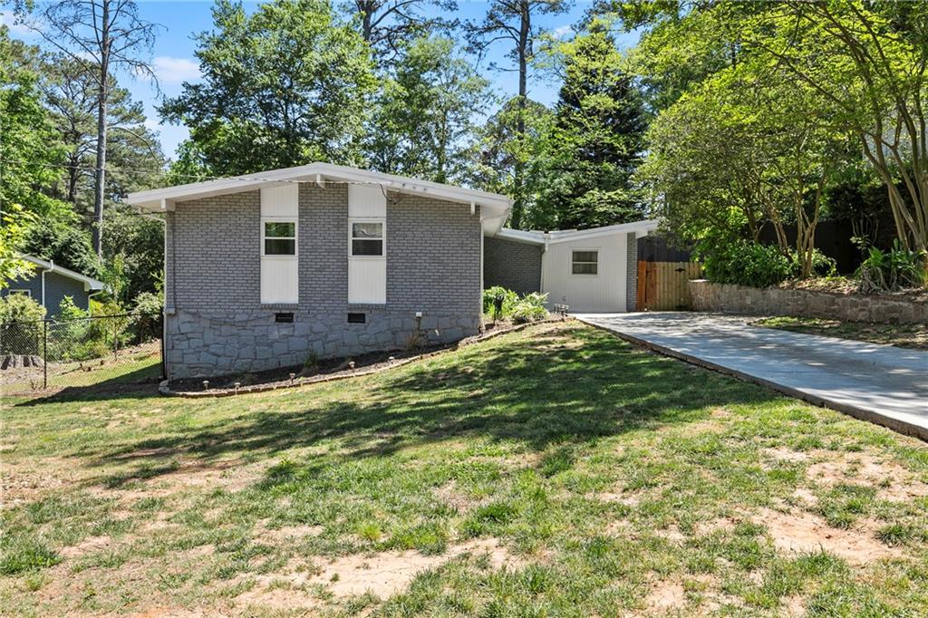 2485 Wentworth Drive NE