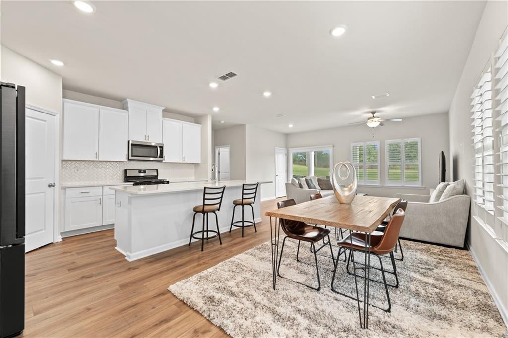 1752 Villageside Court
