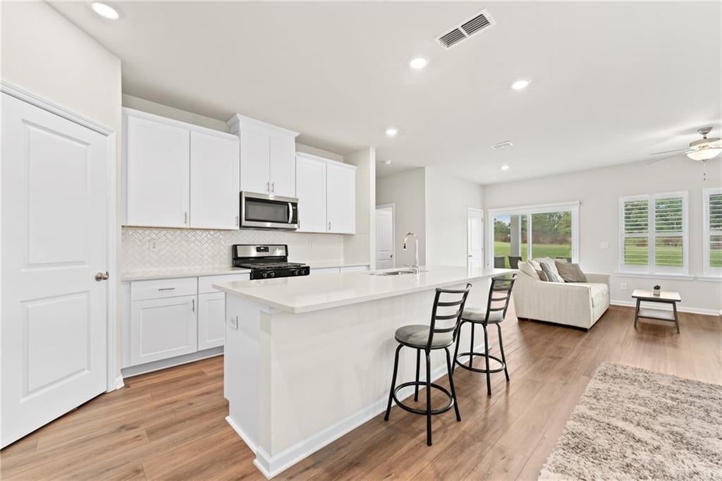 1752 Villageside Court