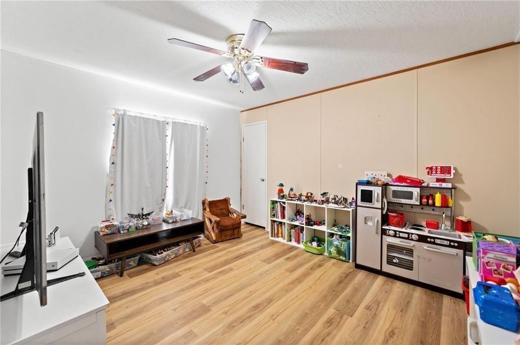 None - 5.52 acres - Residential