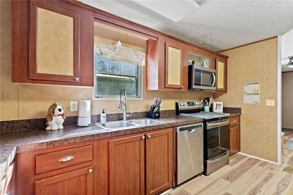 None - 5.52 acres - Residential