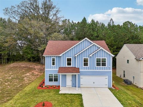 Homes For Sale - 7888 Winkman Drive<br/> Fairburn, GA 30213