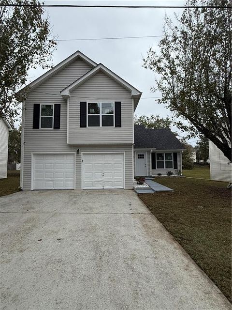 A home in Ellenwood