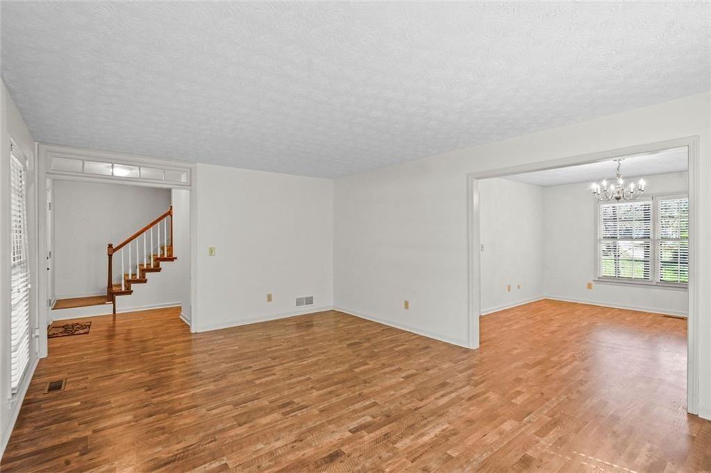 1700 Summit View Way