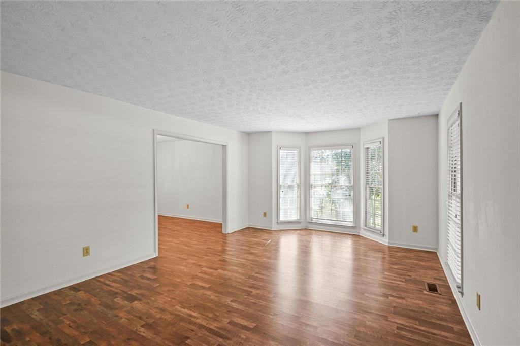 1700 Summit View Way