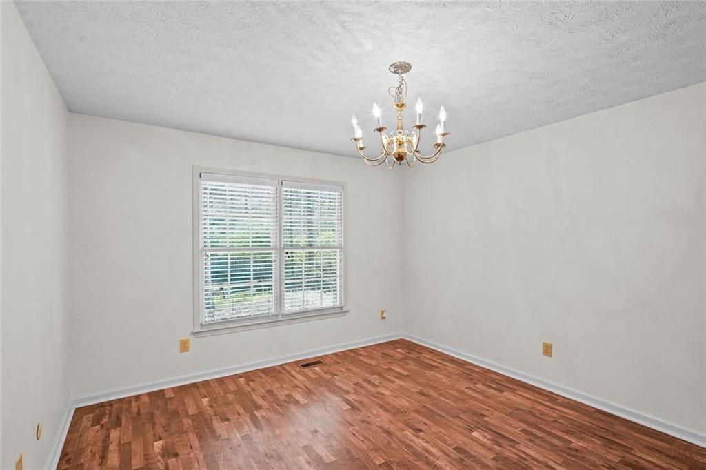 1700 Summit View Way