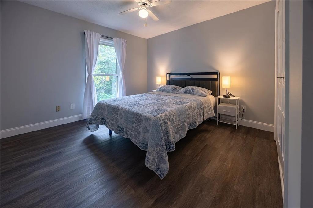 HE MEADOWS - Residential Lease