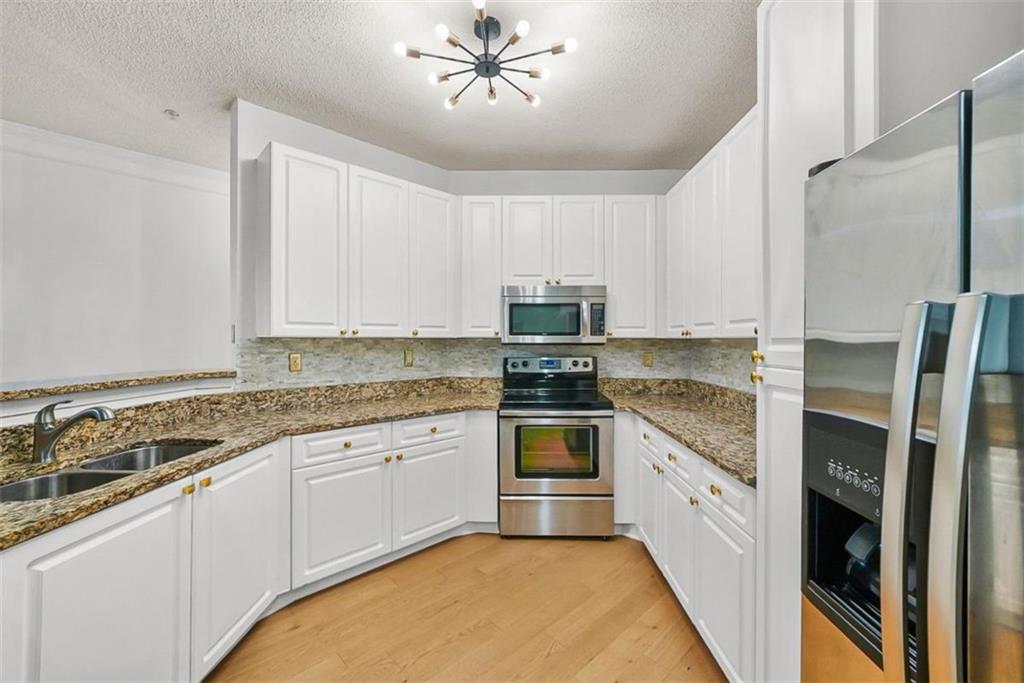 10 Perimeter Summit Boulevard 4116