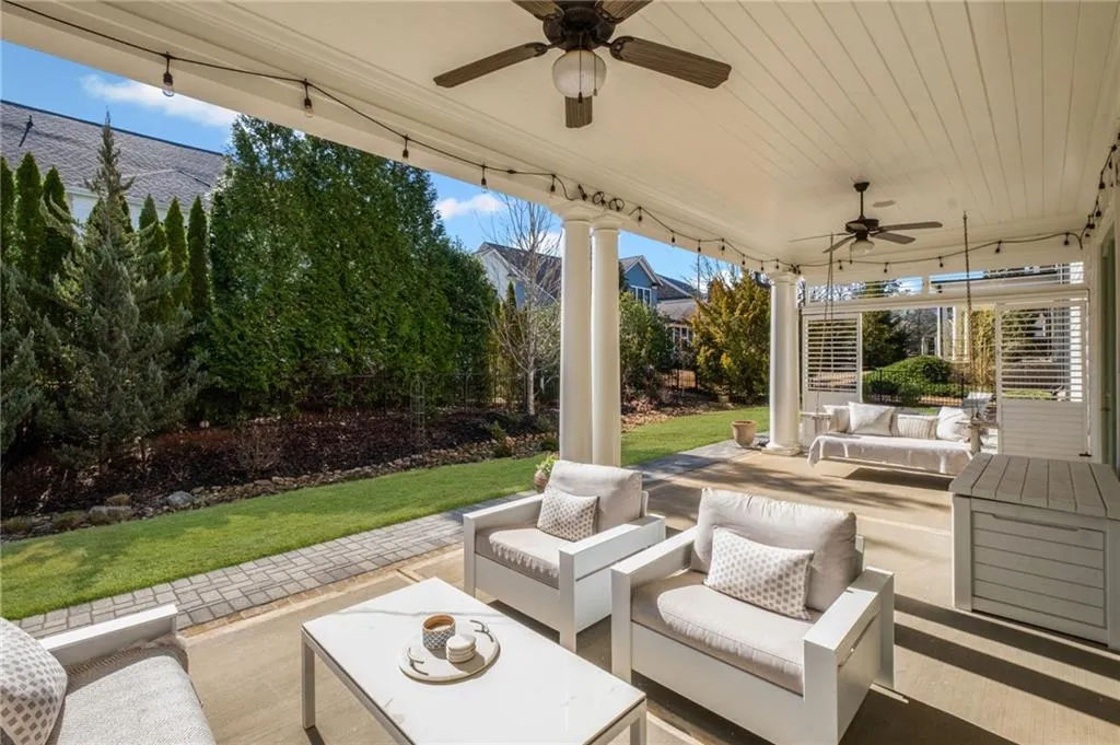 Milton, Georgia 30004, United States, 6 Bedrooms Bedrooms, ,5 BathroomsBathrooms,Residential,Pending,87025