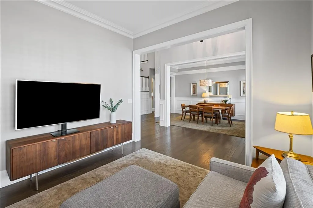 Milton, Georgia 30004, United States, 6 Bedrooms Bedrooms, ,5 BathroomsBathrooms,Residential,Pending,87025