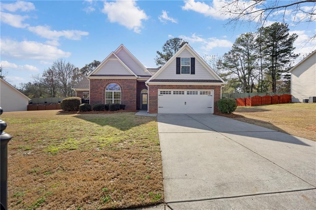 Photo of 738 York View Drive, Auburn, GA 30011 (MLS # 7728518)