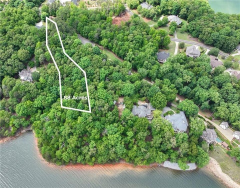 Photo of 206 Lake Pointe Drive, Gainesville, GA 30506 (MLS # 7769133)