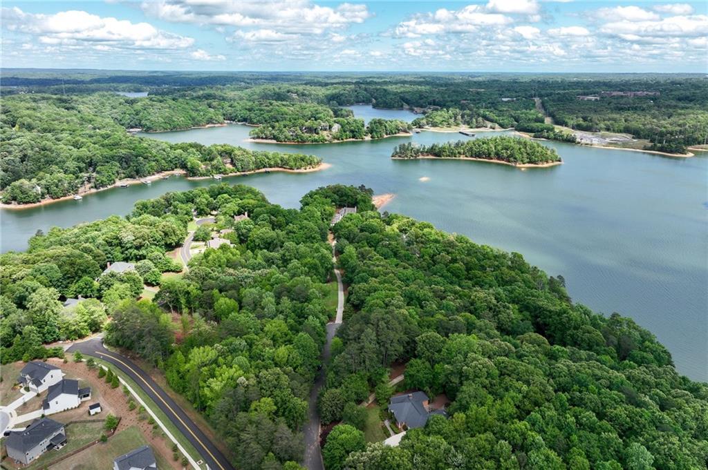 206 Lake Pointe Drive