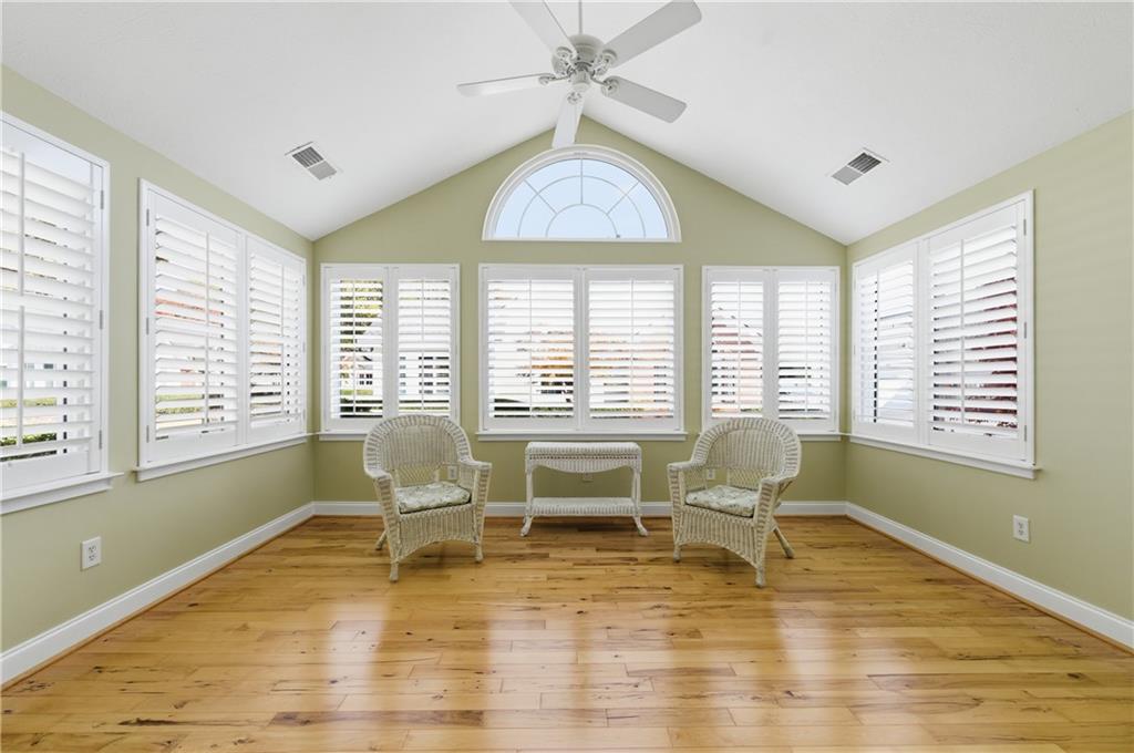 945 BURNT HICKORY Circle NW 8