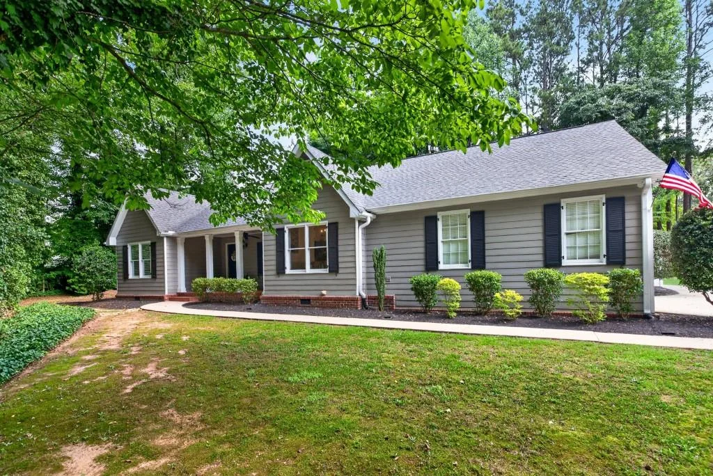1405 Lake Dow Road