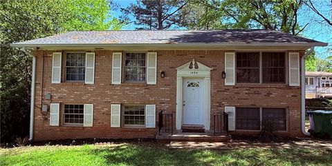 Photo of 1464 COLONY EAST Circle, Stone Mountain, GA 30083 (MLS # 7554050)