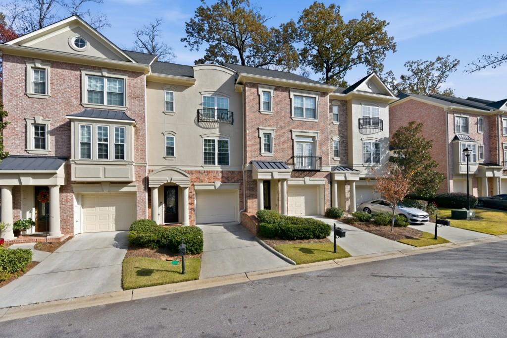 1168 Arbor  Pakr Lane SW