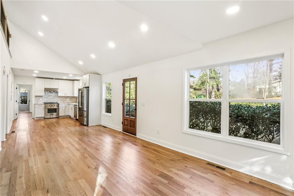 1045 Forrest Boulevard