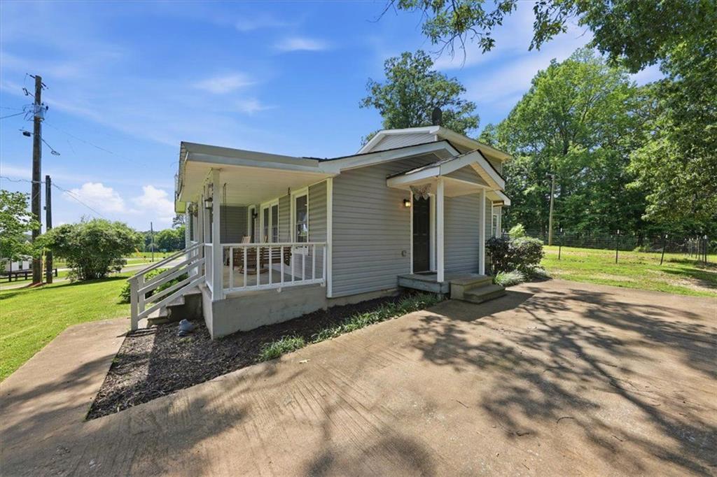 2607 Cochran Road