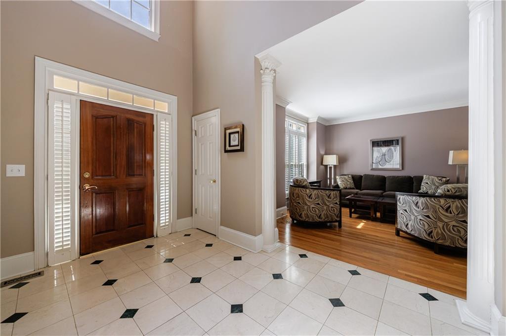 1021 Oakpointe Place