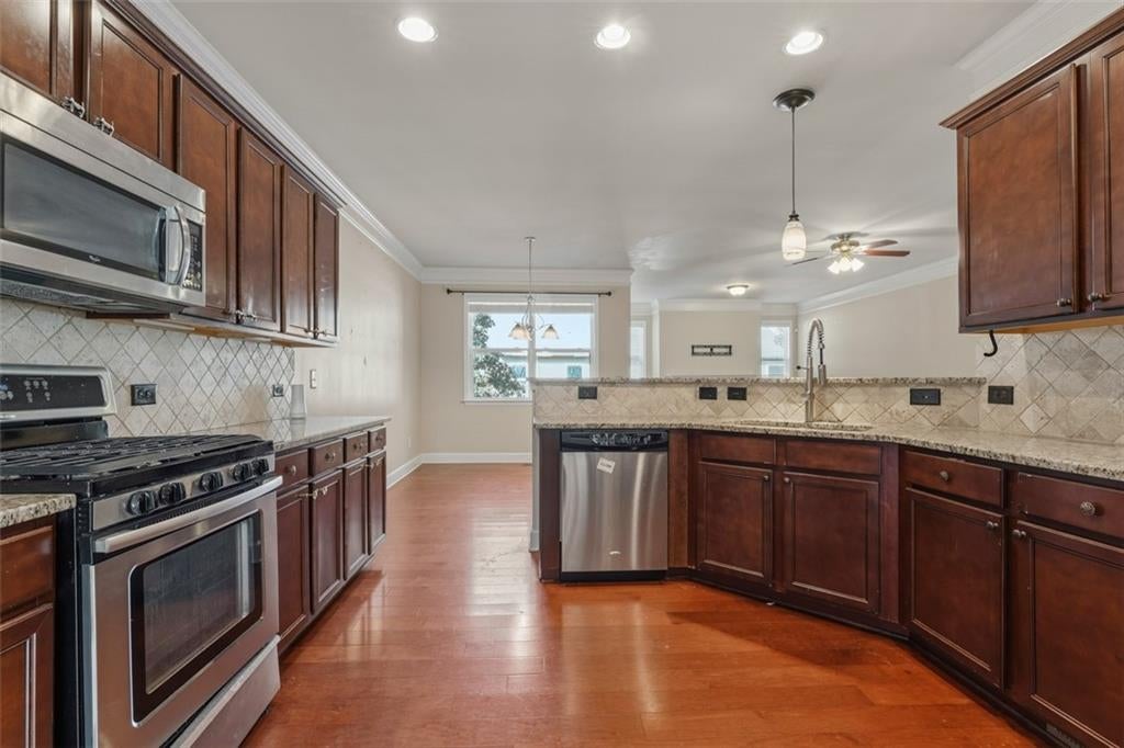 3688 Lambert Lane NE