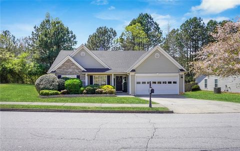 A home in Dacula