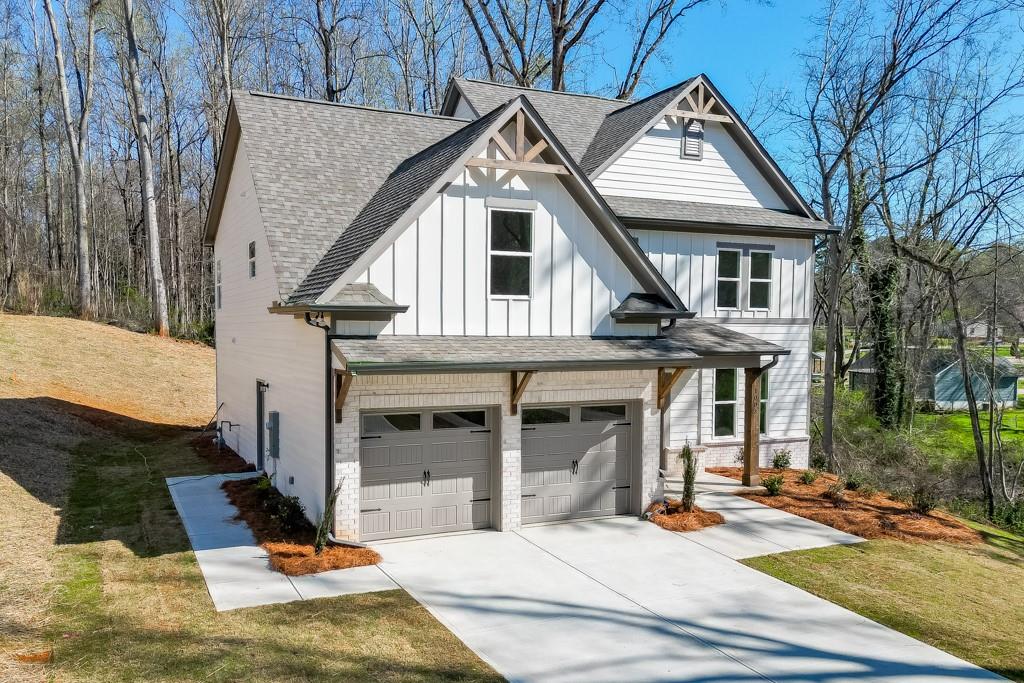 1003 Lakeview