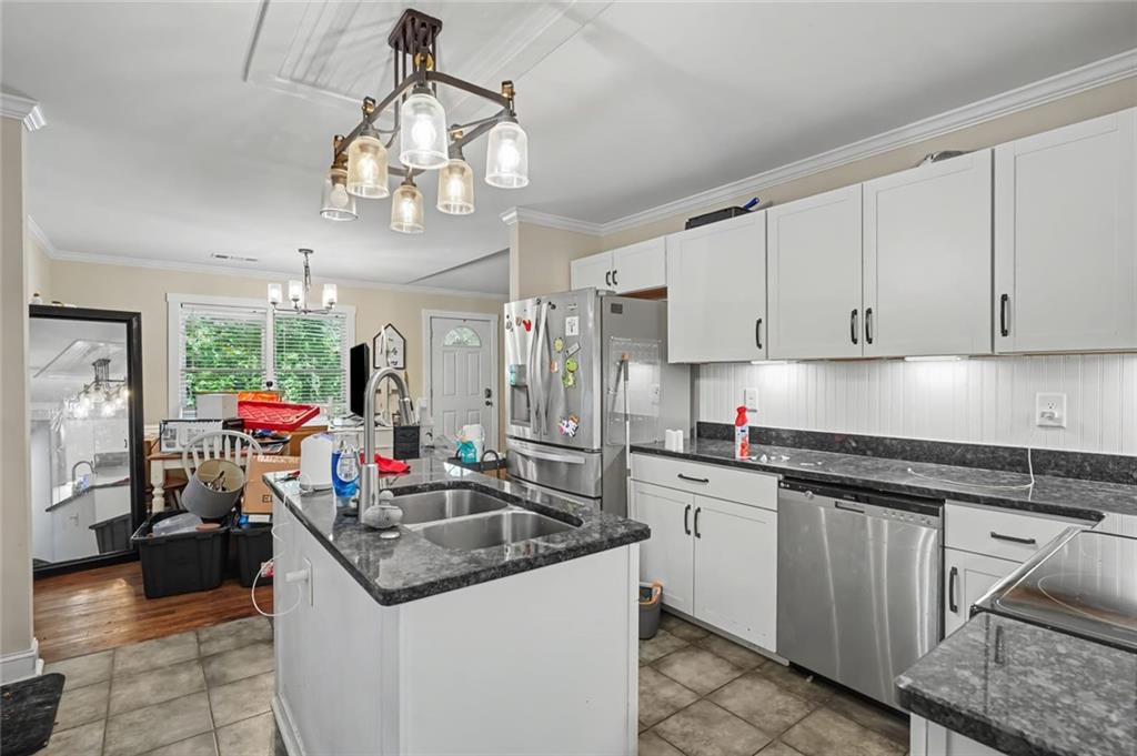 5135 Pinecrest Drive Southwest