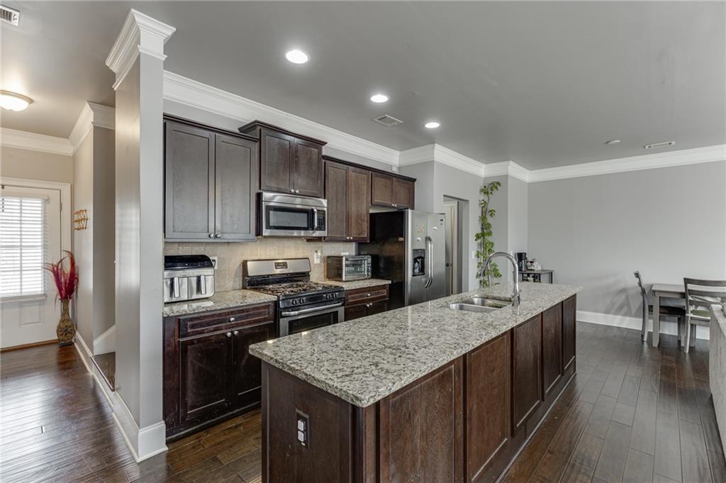 2854 Jordan Oaks Lane 8