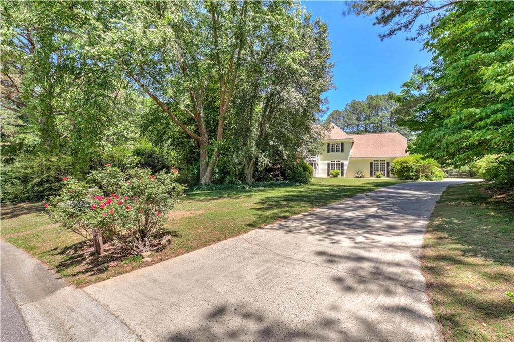 6310 Black Oak Drive
