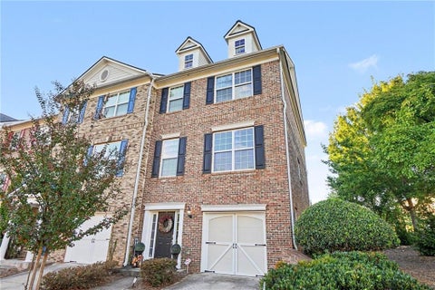 Townhouse For Sale - 1870 Appaloosa Mill Court<br/> Buford, GA 30519