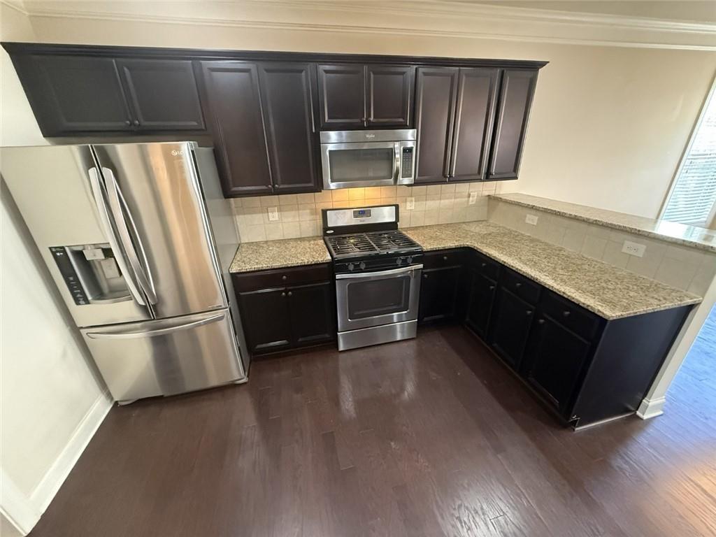 5085 Breezewood Circle