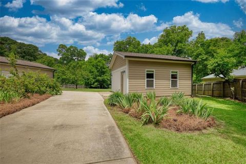 A home in Shady Dale