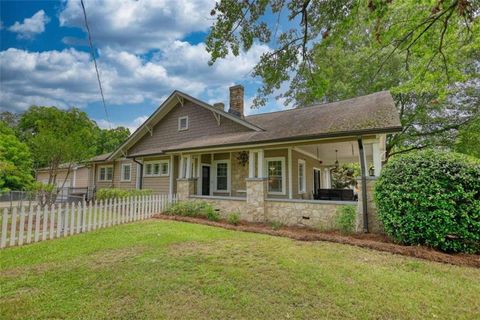 A home in Shady Dale