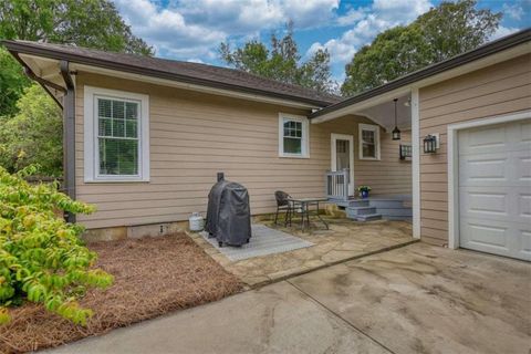 A home in Shady Dale